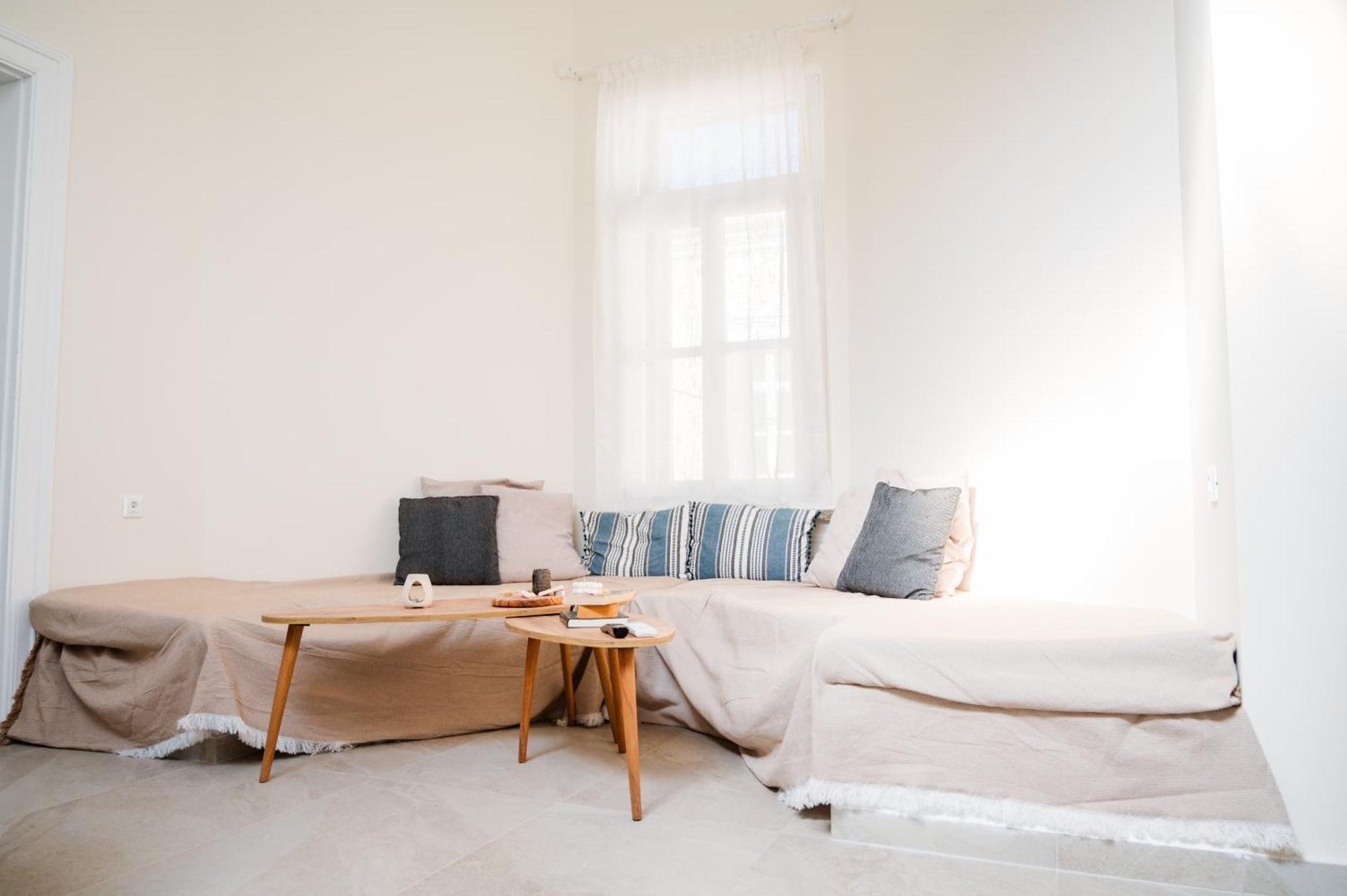 Alcestis Apartment